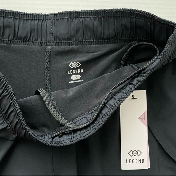 Black 2-in1 Run Shorts Size S NWT - Picture 3 of 6